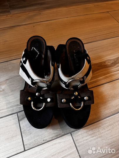 Босоножки marni