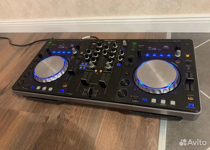 Диджейский пульт pioneer XDJ-R1
