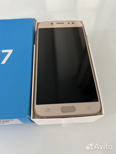 Samsung Galaxy J7 (2017), 3/16 ГБ