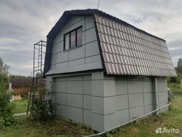 Бригада рабочих,строителей,плотников