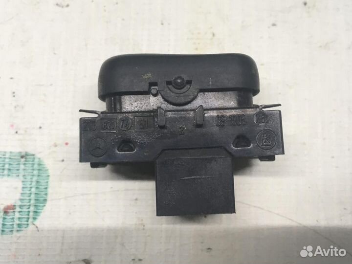 Кнопка многофункциональная для Mercedes-Benz CLK-C