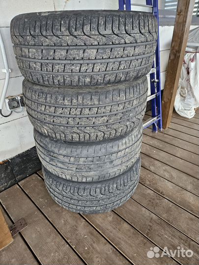 Pirelli P Zero 245/40 R19