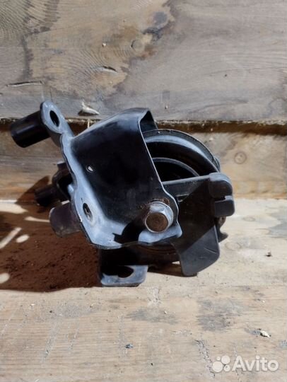 Подушка двигателя Honda hr-v