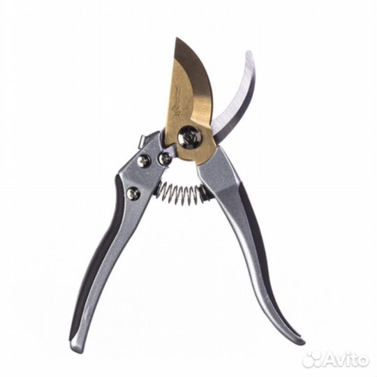 Профессиональный секатор Центроинструмент titanium