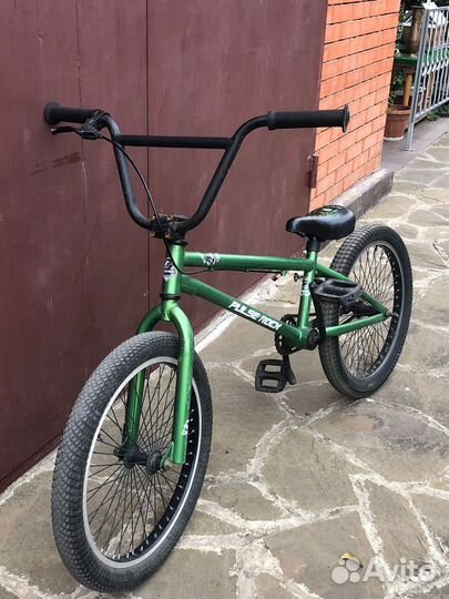 Трюковой велосипед bmx