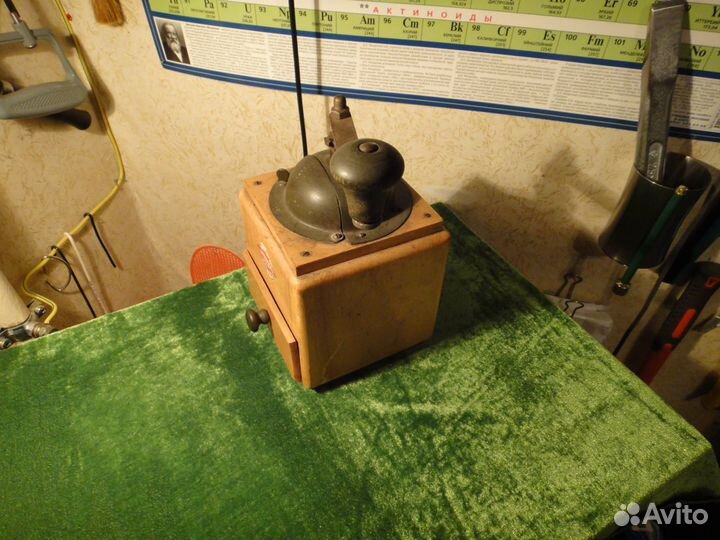 Старинная Ручная Мельница для кофе Германия 1930 г