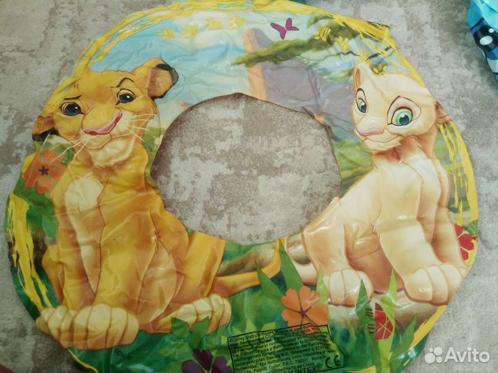 Надувные игрушки для плавания