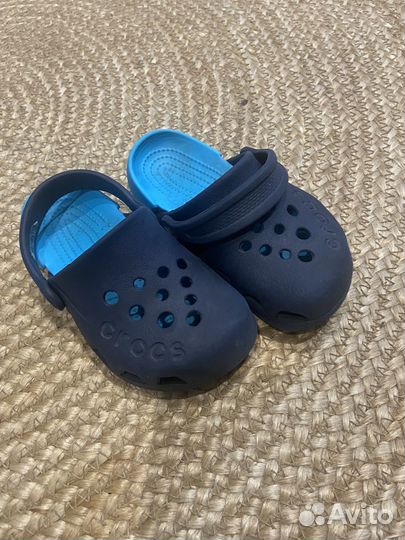 Сандали crocs c8