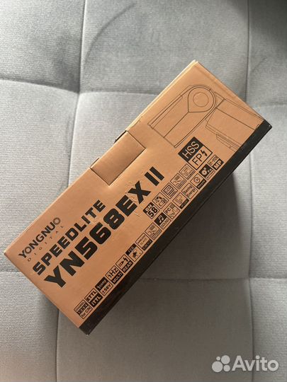 YongNuo YN 568 EX II speedlite for Canon