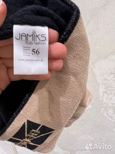 Женская шапка