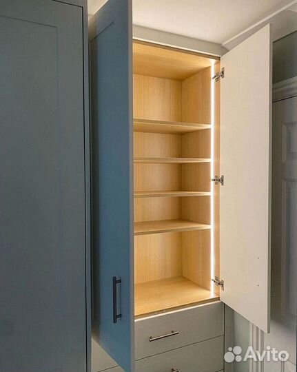 Шкаф распашной как IKEA