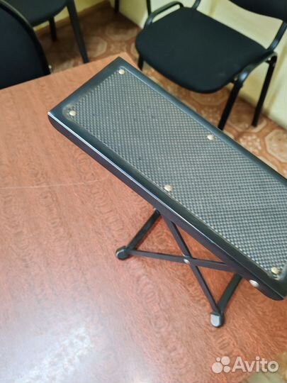 Пюпитр(подставка) для нот. Подставка для гитариста