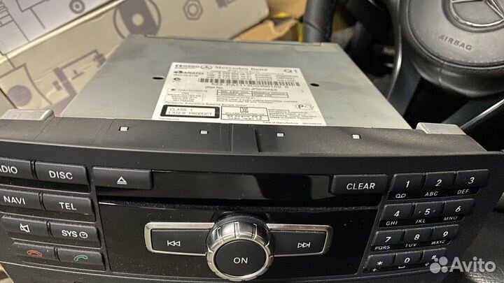 Мультимедийная система в Mercedes