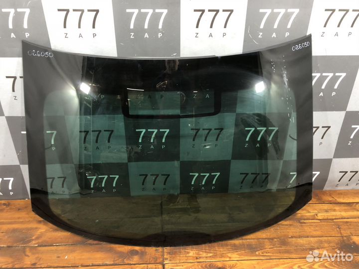Стекло заднее с обогревом Skoda Rapid 1 12-20 Б/У