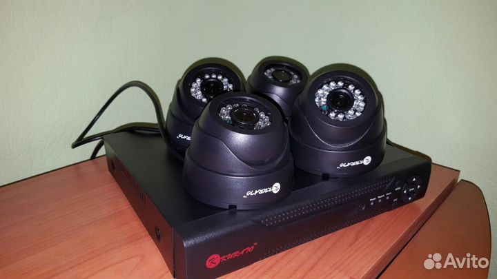 Комплект HD внутреннего видеонаблюдения