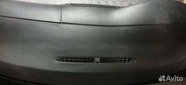 Панель передняя салона (торпедо) VolkswagenPassat