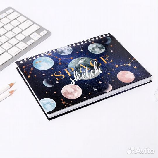 Скетчбук горизонтальный на гребне 