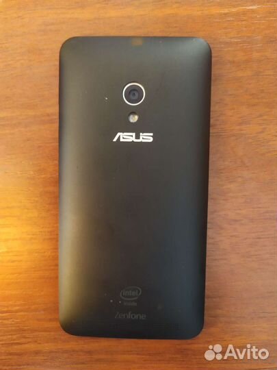Телефон asus Zenfon 4