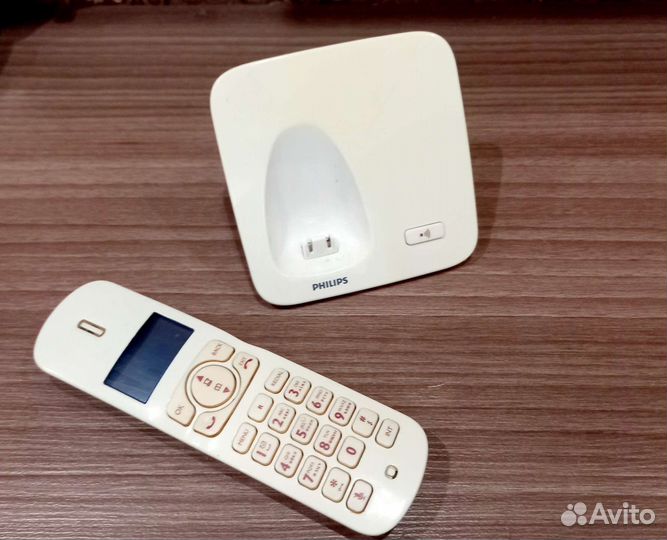 Телефон philips