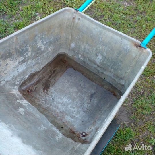 Садовая тележка самосвал