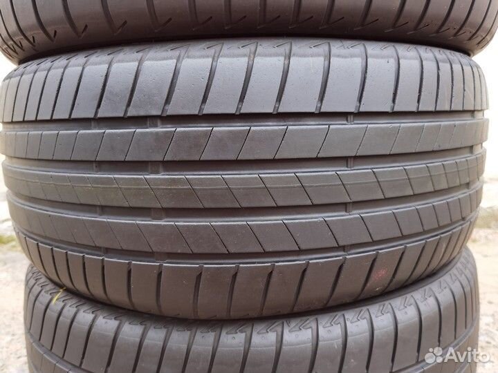 Bridgestone Turanza T005 225/40 R18 92Y