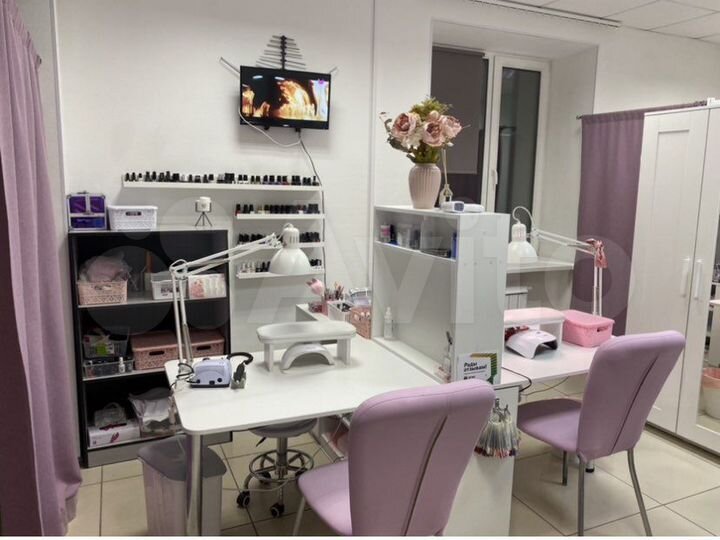 Офис, салон красоты 52,7 м²