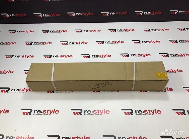 Молдинги дверей Toyota Land Cruiser 200