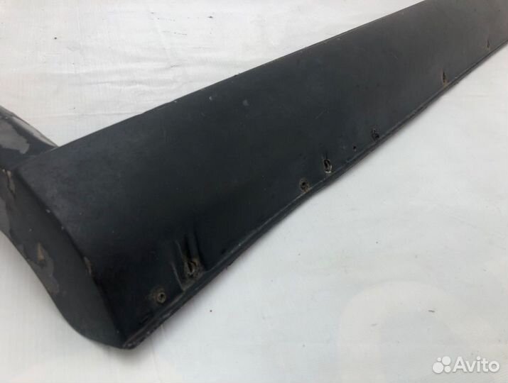 Накладка на порог наружная задняя правая Hyundai