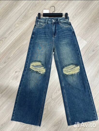 Джинсы