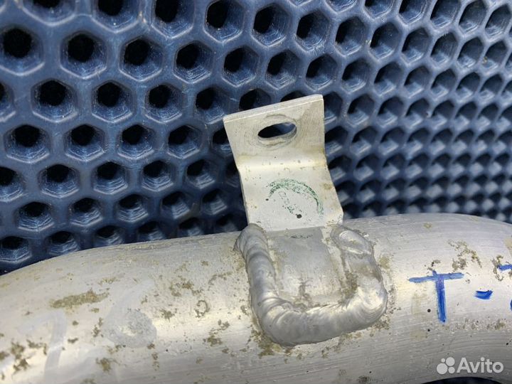 Патрубок интеркулера правый Touareg GP 5.0 BLE AYX