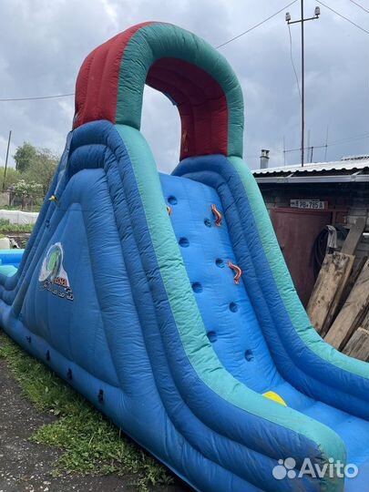 Надувная водная горка