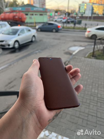 HONOR 9, 4/64 ГБ