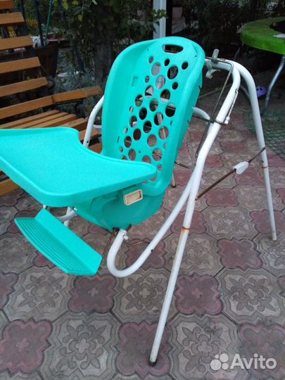 Детский стульчик для кормления