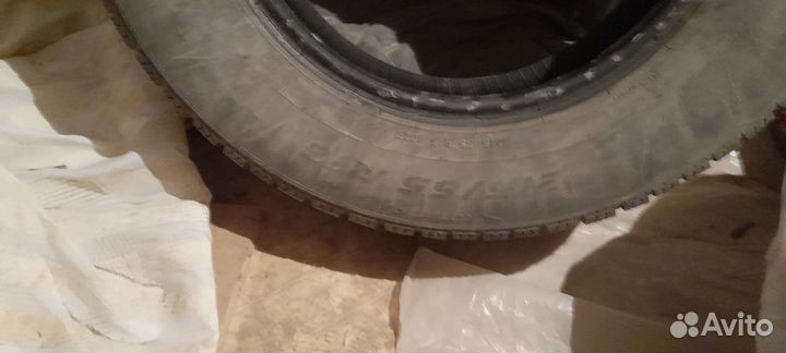 Pirelli Ice Zero 215/65 R16 102