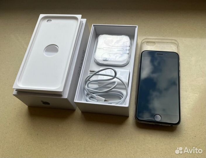 iPhone 6S, 32 ГБ