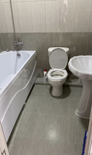 2-к. квартира, 56 м², 7/17 эт.