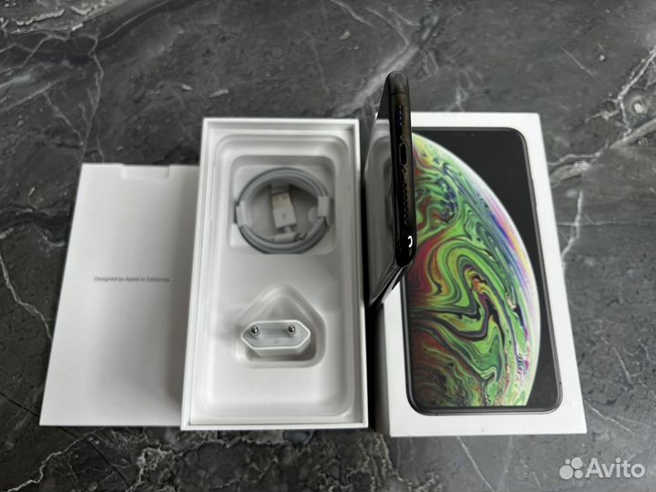 iPhone Xs Max, 64 ГБ