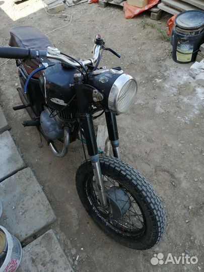 Мотоцикл ковровец 175 б