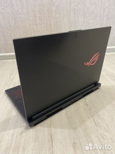 Asus ROG i7 9750H/24Gb/RTX 2080 8Gb
