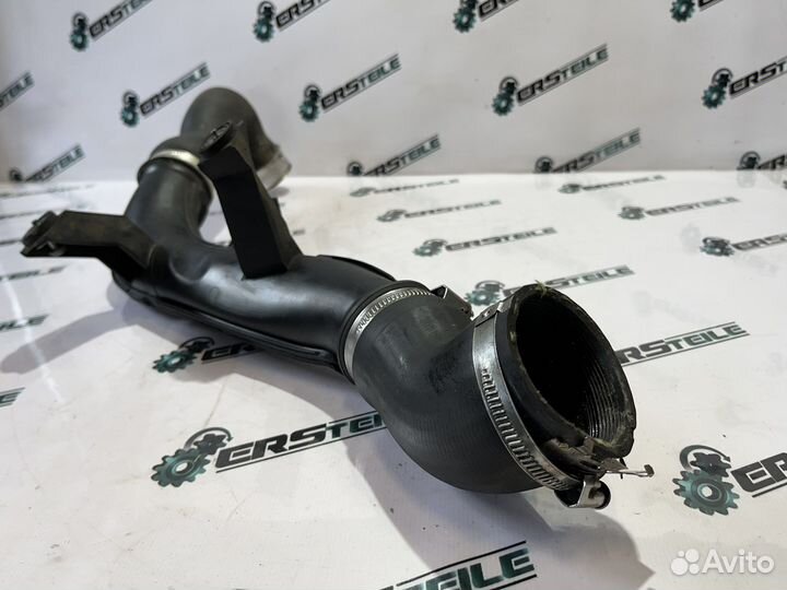 Патрубок интеркулера левый VW Audi 1.8 Tsi