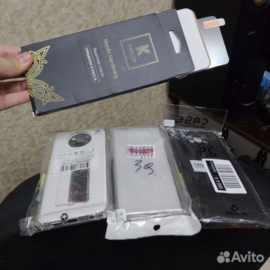 Poco X3 - три чехла и стекло