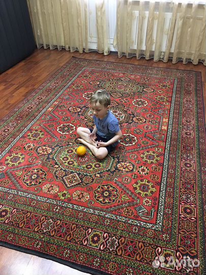 Ковер шерстяной