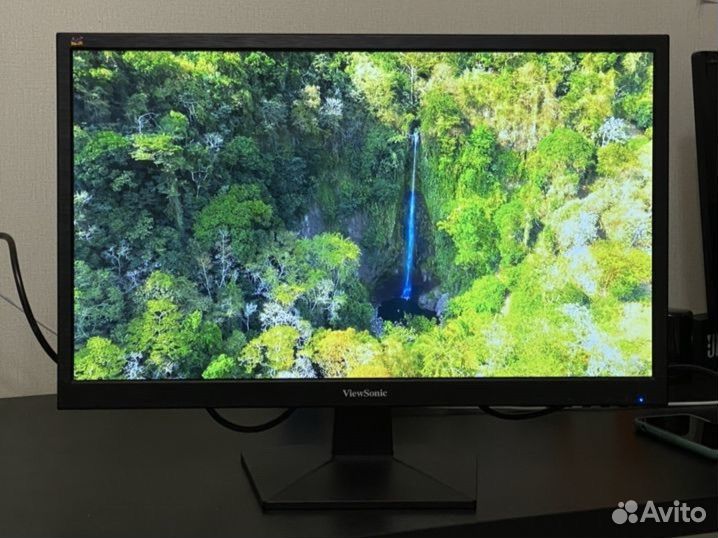 Монитор ViewSonic 24