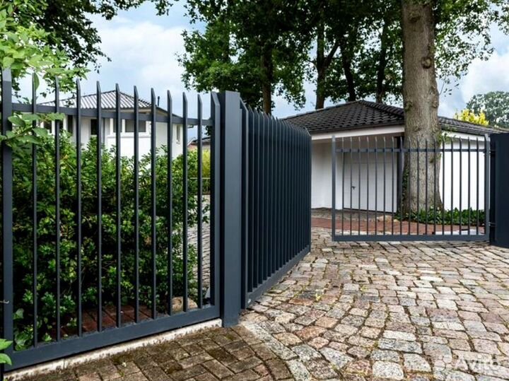 Заборные секции из профильной трубы