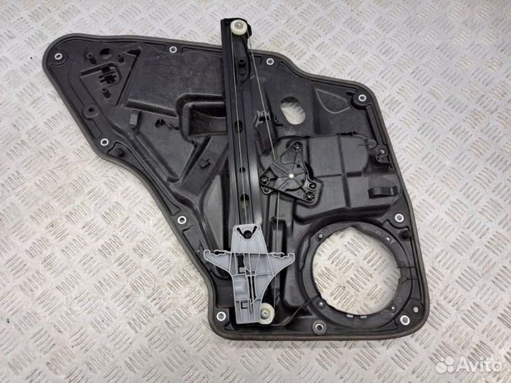 Стеклоподъемник электр. задний правый задний