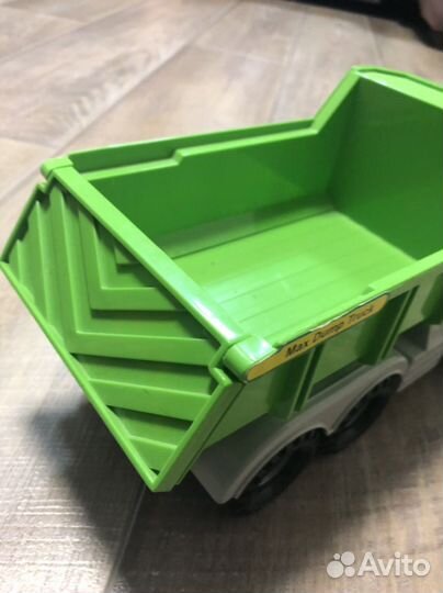 Игрушка самосвал