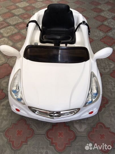 Детский электромобиль