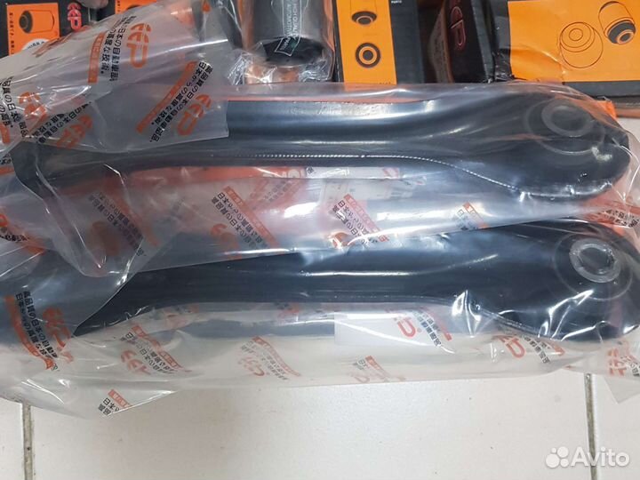 Комплект сайлентблоков задней подвески Ford Focus