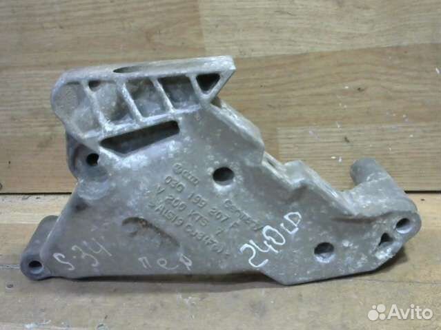 Кронштейн двигателя Volkswagen Touran 1 03G199207F