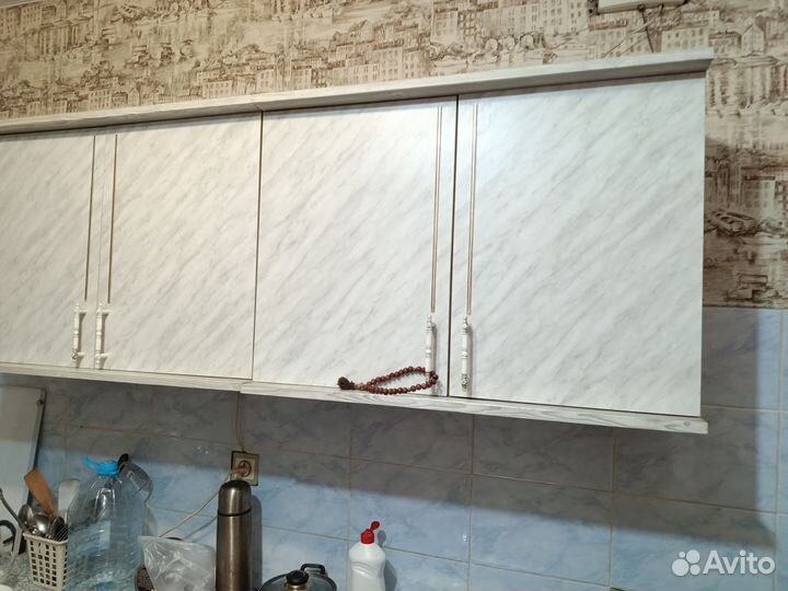 Кухонный навесной шкаф бу2 шт